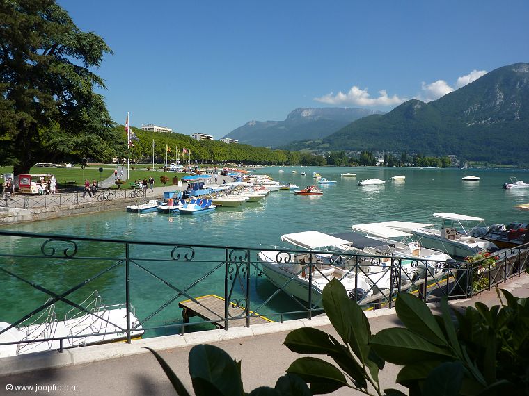 Aan het meer van Annecy